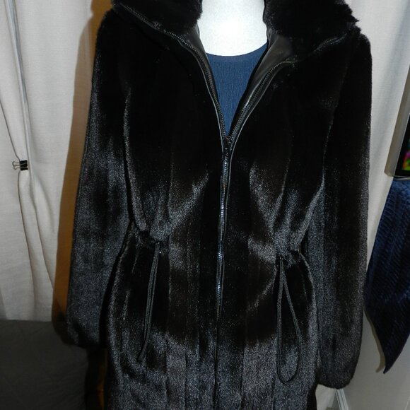 White House Black Market Faux Fur Mink Drawstring Jacket Coat Size XS - Picture 3 of 11